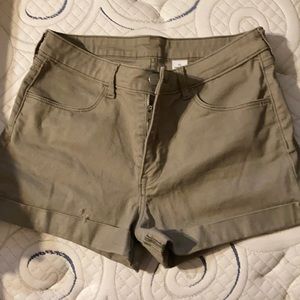 stretchy denim shorts